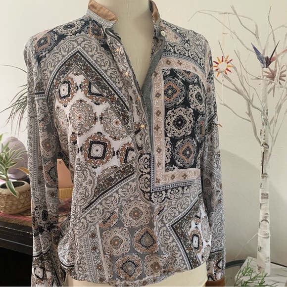 Beautiful 100% viscose grey white and brown velvet and silver embellishment - Picture 2 of 9